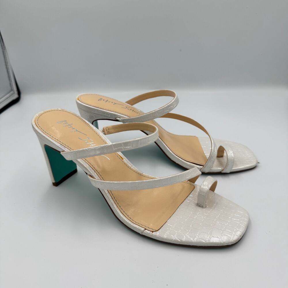 Betsey Johnson Anya Heels 8 White Croc Mule Sandals Bridal Y2K Heels Shoes Y2K - Picture 15 of 16